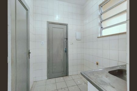 Apartamento à venda com 80m², 2 quartos e sem vaga Apartamento à venda com 80m², 2 quartos e sem vagaCozinha