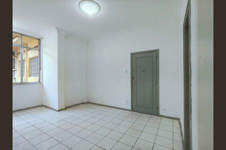 Apartamento à venda com 80m², 2 quartos e sem vaga Apartamento à venda com 80m², 2 quartos e sem vagaSala