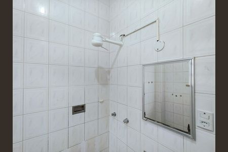 Apartamento à venda com 80m², 2 quartos e sem vaga Apartamento à venda com 80m², 2 quartos e sem vagaBanheiro Corredor
