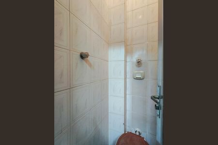 Apartamento à venda com 80m², 2 quartos e sem vaga Apartamento à venda com 80m², 2 quartos e sem vagaBanheiro de serviço