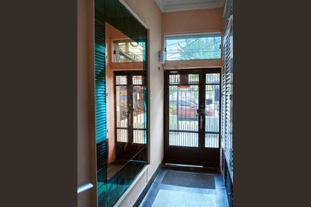 Apartamento à venda com 80m², 2 quartos e sem vaga Apartamento à venda com 80m², 2 quartos e sem vagaFachada e portaria