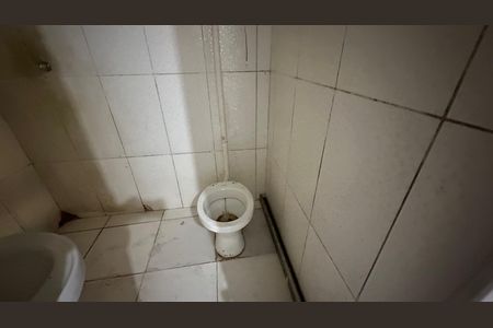 Banheiro de casa para alugar com 1 quarto, 45m² em Vargem Grande, Rio de Janeiro