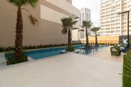 Apartamento à venda com 24m², 1 quarto e sem vagaÁrea comum - Piscina