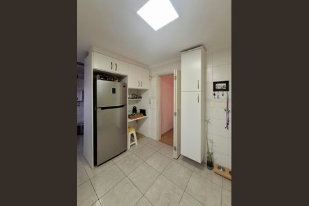 Apartamento à venda com 164m², 3 quartos e 2 vagas Apartamento à venda com 164m², 3 quartos e 2 vagasCozinha