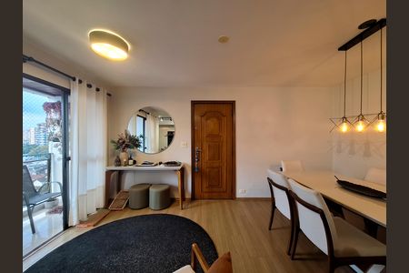 Apartamento à venda com 164m², 3 quartos e 2 vagas Apartamento à venda com 164m², 3 quartos e 2 vagasSala