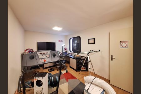 Apartamento à venda com 164m², 3 quartos e 2 vagas Apartamento à venda com 164m², 3 quartos e 2 vagasQuarto 3
