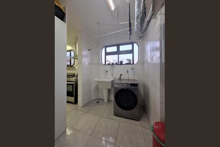 Apartamento à venda com 164m², 3 quartos e 2 vagas Apartamento à venda com 164m², 3 quartos e 2 vagasÁrea de Serviço