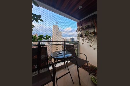 Apartamento à venda com 164m², 3 quartos e 2 vagas Apartamento à venda com 164m², 3 quartos e 2 vagasVaranda