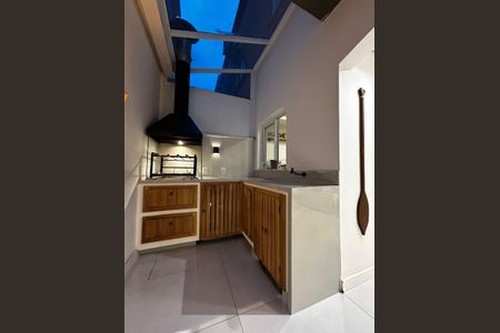 Casa de condomínio à venda com 60m², 2 quartos e 2 vagasChurrasqueira