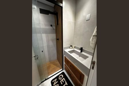 Casa de condomínio à venda com 60m², 2 quartos e 2 vagasBanheiro