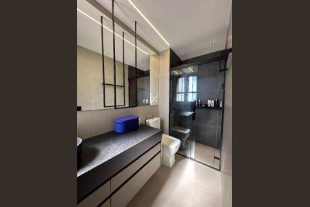 Apartamento à venda com 98m², 2 quartos e 2 vagasBanheiro da Suíte  