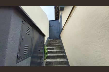 Casa para alugar com 35m², 1 quarto e sem vaga Casa para alugar com 35m², 1 quarto e sem vagaEntrada