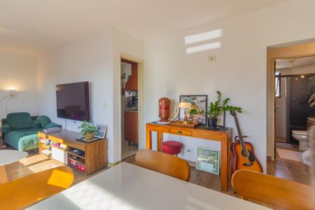 Apartamento à venda com 89m², 2 quartos e 1 vaga Apartamento à venda com 89m², 2 quartos e 1 vagaSala
