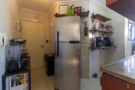 Apartamento à venda com 89m², 2 quartos e 1 vaga Apartamento à venda com 89m², 2 quartos e 1 vagaCozinha e Área de Serviço