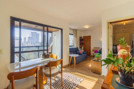 Apartamento à venda com 89m², 2 quartos e 1 vaga Apartamento à venda com 89m², 2 quartos e 1 vagaSala