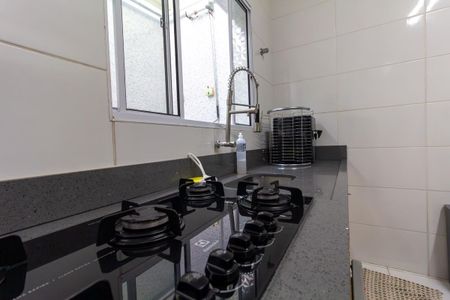Casa de condomínio à venda com 67m², 2 quartos e 1 vaga Casa de condomínio à venda com 67m², 2 quartos e 1 vagaCozinha