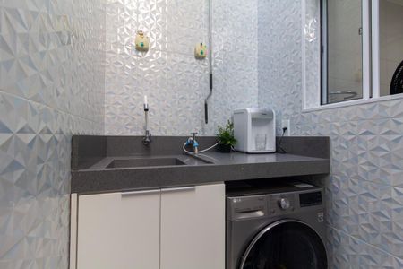 Casa de condomínio à venda com 67m², 2 quartos e 1 vaga Casa de condomínio à venda com 67m², 2 quartos e 1 vagaÁrea de Serviço