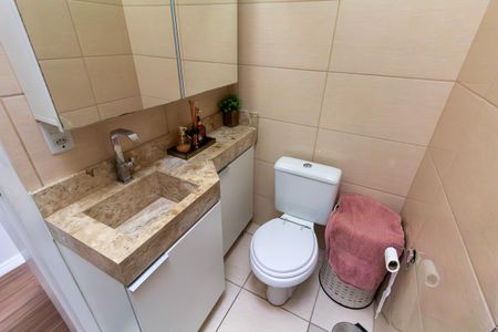 Casa de condomínio à venda com 67m², 2 quartos e 1 vaga Casa de condomínio à venda com 67m², 2 quartos e 1 vagaBanheiro