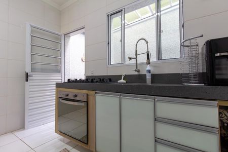 Casa de condomínio à venda com 67m², 2 quartos e 1 vaga Casa de condomínio à venda com 67m², 2 quartos e 1 vagaCozinha