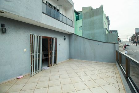 Casa para alugar com 200m², 3 quartos e 7 vagas Casa para alugar com 200m², 3 quartos e 7 vagasVaranda da Sala