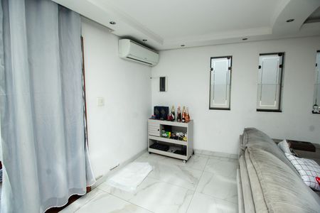 Casa para alugar com 200m², 3 quartos e 7 vagas Casa para alugar com 200m², 3 quartos e 7 vagassala