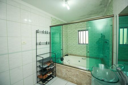Casa para alugar com 200m², 3 quartos e 7 vagas Casa para alugar com 200m², 3 quartos e 7 vagasBanheiro da Suíte