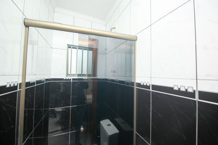 Casa para alugar com 200m², 3 quartos e 7 vagas Casa para alugar com 200m², 3 quartos e 7 vagasBanheiro Social 2