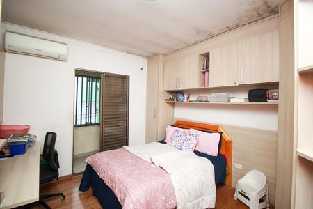 Casa para alugar com 200m², 3 quartos e 7 vagas Casa para alugar com 200m², 3 quartos e 7 vagasQuarto 2