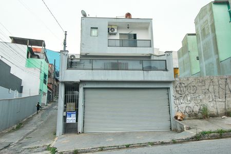 Casa para alugar com 200m², 3 quartos e 7 vagas Casa para alugar com 200m², 3 quartos e 7 vagasFachada
