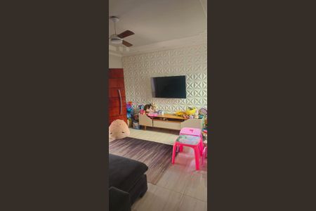 Casa para alugar com 200m², 3 quartos e 2 vagas Casa para alugar com 200m², 3 quartos e 2 vagasSala