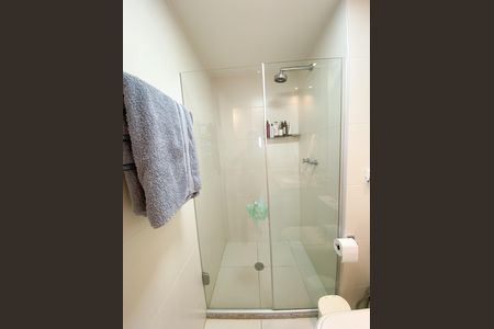 Apartamento à venda com 69m², 2 quartos e 1 vagaBanheiro Social