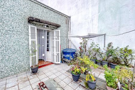 Casa à venda com 200m², 3 quartos e 2 vagasVaranda