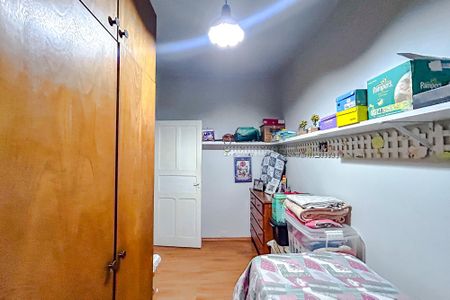 Casa à venda com 200m², 3 quartos e 2 vagasQuarto 2