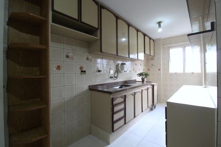 Apartamento à venda com 103m², 2 quartos e 1 vagaCozinha
