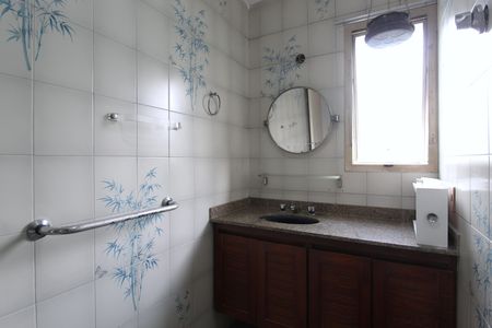 Apartamento à venda com 103m², 2 quartos e 1 vagaBanheiro da Suíte