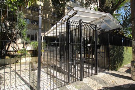 Apartamento à venda com 103m², 2 quartos e 1 vagaFachada
