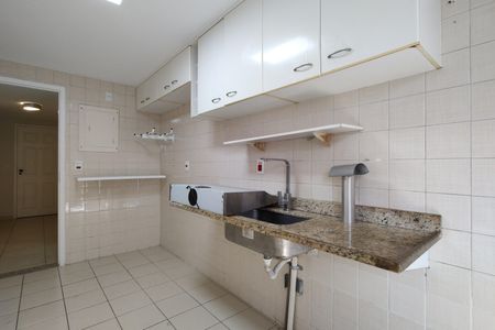 Apartamento para alugar com 85m², 3 quartos e 1 vaga Apartamento para alugar com 85m², 3 quartos e 1 vagaCozinha - Armários