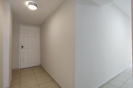 Apartamento para alugar com 85m², 3 quartos e 1 vaga Apartamento para alugar com 85m², 3 quartos e 1 vagaCozinha - Armários