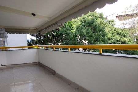Apartamento para alugar com 85m², 3 quartos e 1 vaga Apartamento para alugar com 85m², 3 quartos e 1 vagaVaranda