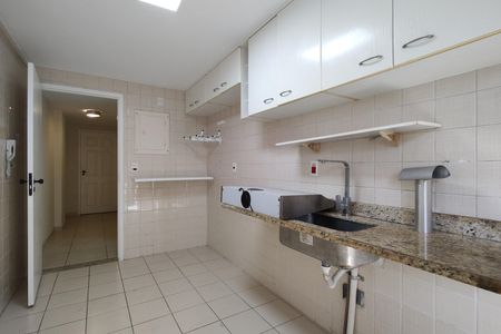 Apartamento para alugar com 85m², 3 quartos e 1 vaga Apartamento para alugar com 85m², 3 quartos e 1 vagaCozinha - Armários