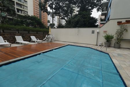Apartamento para alugar com 110m², 3 quartos e 2 vagasÁrea comum - Piscina