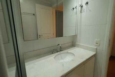 Apartamento para alugar com 110m², 3 quartos e 2 vagasBanheiro Social