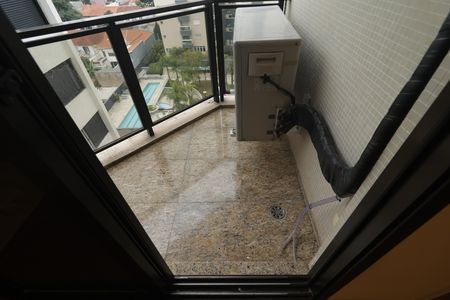 Apartamento para alugar com 110m², 3 quartos e 2 vagasVaranda da Suíte