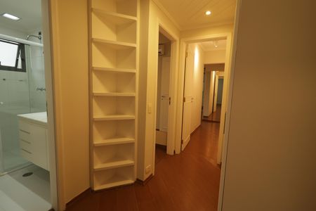 Apartamento para alugar com 110m², 3 quartos e 2 vagasCorredor