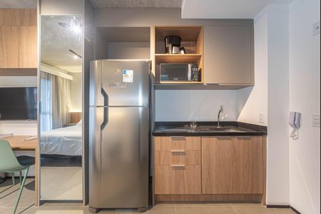 Cozinha de apartamento para alugar com 1 quarto, 26m² em Brooklin, São Paulo