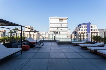 Apartamento para alugar com 30m², 1 quarto e sem vaga Apartamento para alugar com 30m², 1 quarto e sem vagaÁrea comum - Piscina