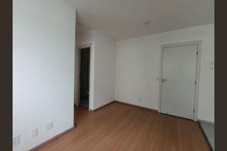 Apartamento para alugar com 61m², 2 quartos e sem vagasala