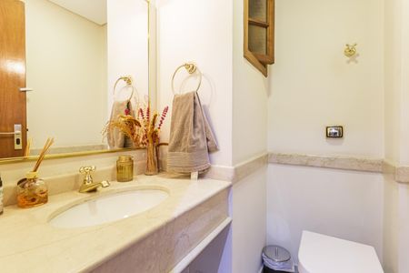 Apartamento à venda com 187m², 3 quartos e 2 vagas Apartamento à venda com 187m², 3 quartos e 2 vagasLavabo
