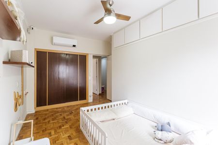Apartamento à venda com 187m², 3 quartos e 2 vagas Apartamento à venda com 187m², 3 quartos e 2 vagasQuarto 2