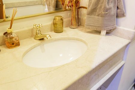 Apartamento à venda com 187m², 3 quartos e 2 vagas Apartamento à venda com 187m², 3 quartos e 2 vagasLavabo